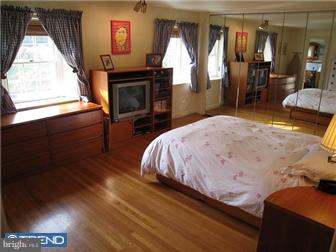 407 Williams Road Wynnewood, PA 19096 - Photo 9 of 12 Gallery Image 9