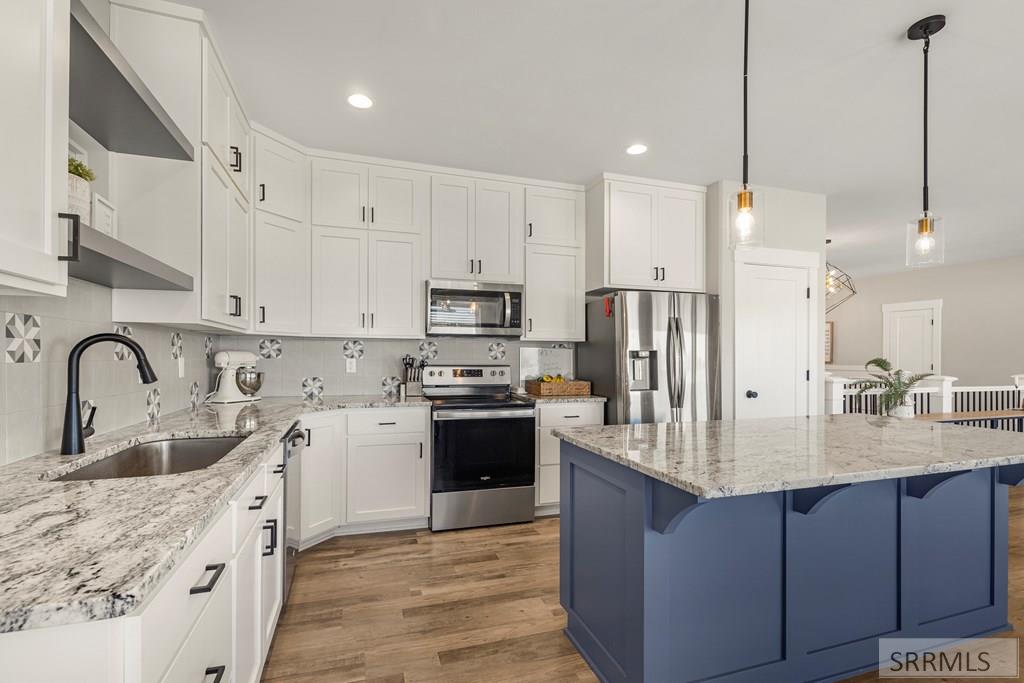 970 Pine Brook Lane Rexburg, ID 83440 - Photo 12 of 39 Kitchen