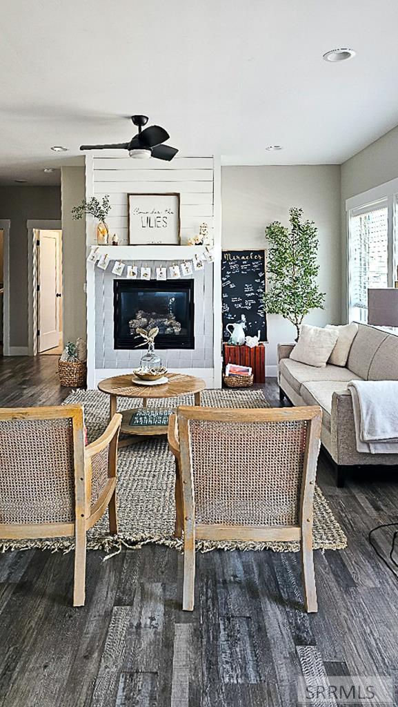 970 Pine Brook Lane Rexburg, ID 83440 - Photo 9 of 39 Family Room