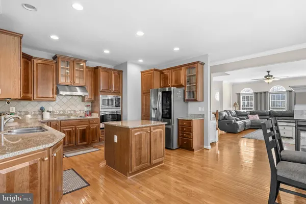 $734,995 | 25409 Lisa Terrace, Aldie, VA 20105