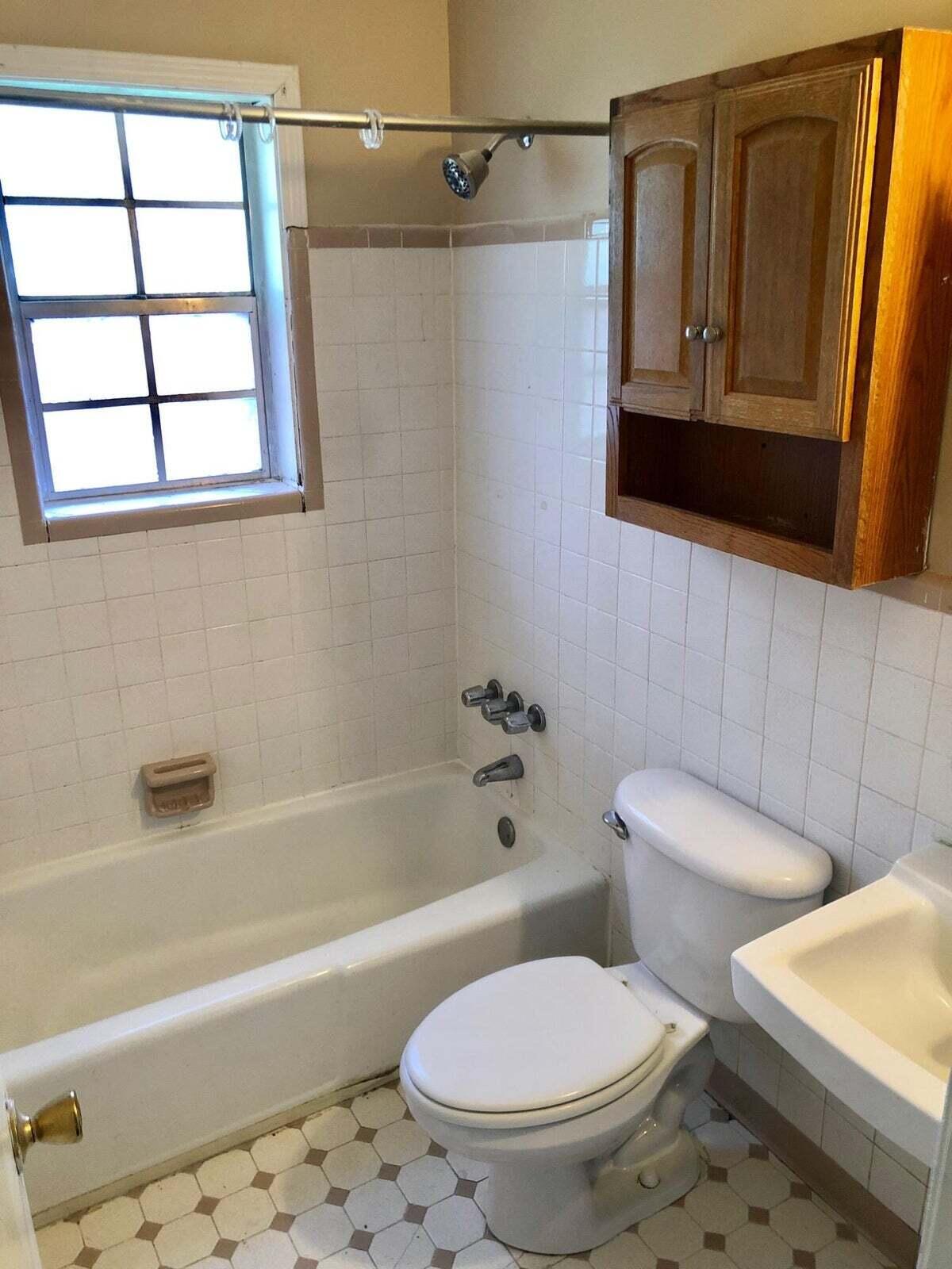 1032 Harbor View Road, Unit A Charleston, SC 29412 - Photo 7 of 9