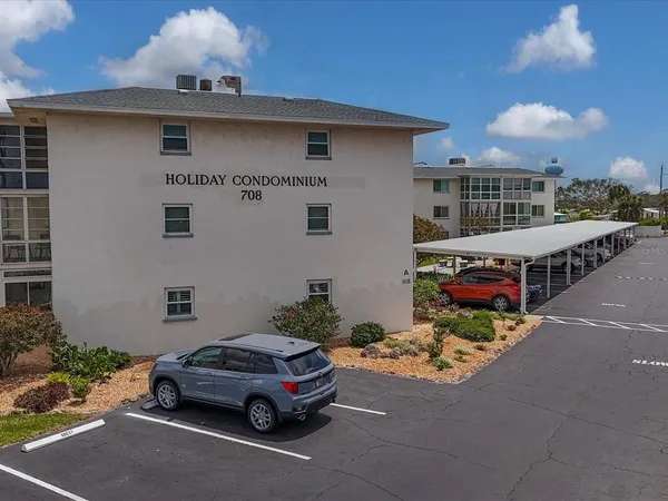 $148,000 | 708 South Tamiami Trail, Unit 105, Venice, FL 34285