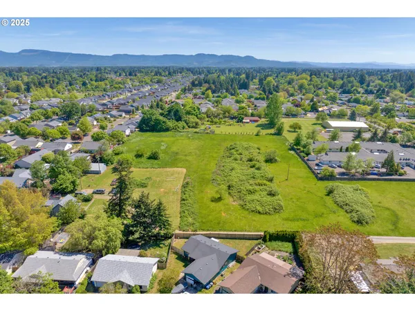 $1,495,000 | 1133 Irvington Drive, Eugene, OR 97404