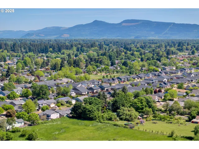 $1,550,000 | 1133 Irvington Drive, Eugene, OR 97404