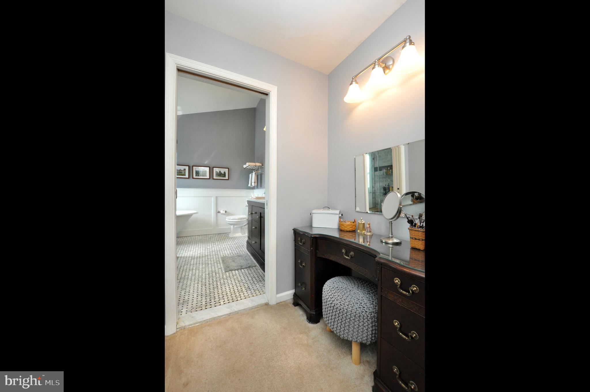 261 Jennings Way Mickleton, NJ 08056 - Photo 35 of 46 a view of living room and window