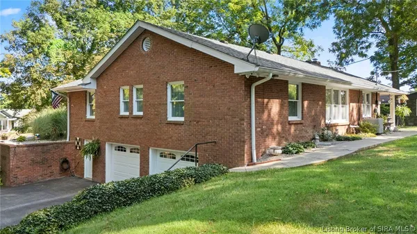 $419,900 | 402 Fairmount Drive, Madison, IN 47250