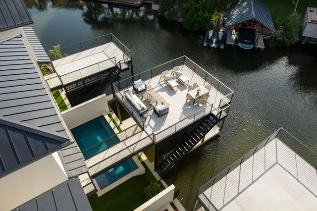 a view of an outdoor space with seating area