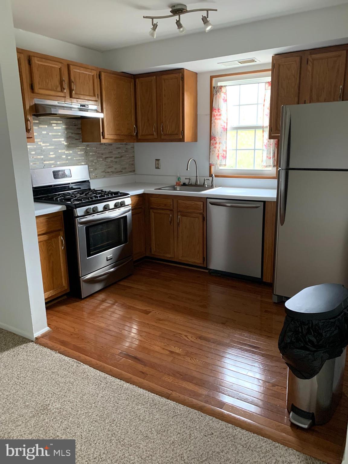 11902 Tarragon Road, Unit L Reisterstown, MD 21136 - Photo 18 of 39 Stainless steal appliances