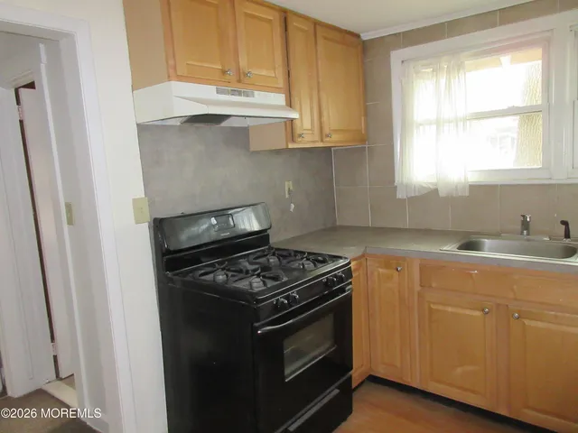 $1,800 | 319 13th Avenue, Unit C BACK HOUSE, Belmar, NJ 07719