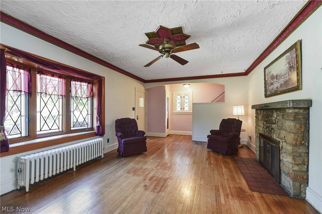 6251 Manchester Road Parma, OH 44129 - Photo 4 of 34