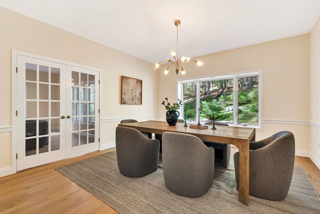 20 Old Road Weston, MA 02493 - Photo 9 of 35 Gallery Image 9