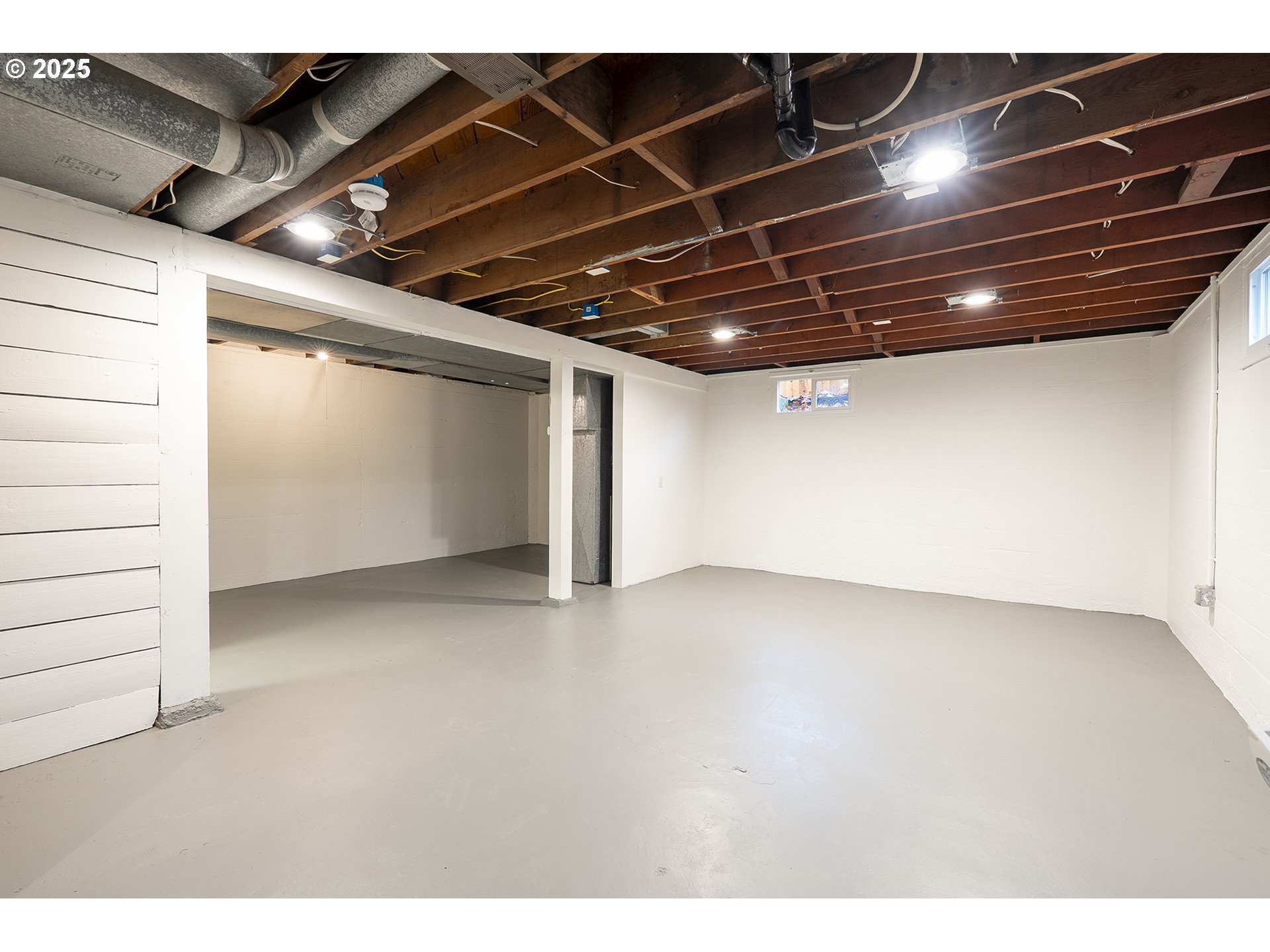 11129 Southeast Stark Street Portland, OR 97216 - Photo 15 of 20 a view of an empty room
