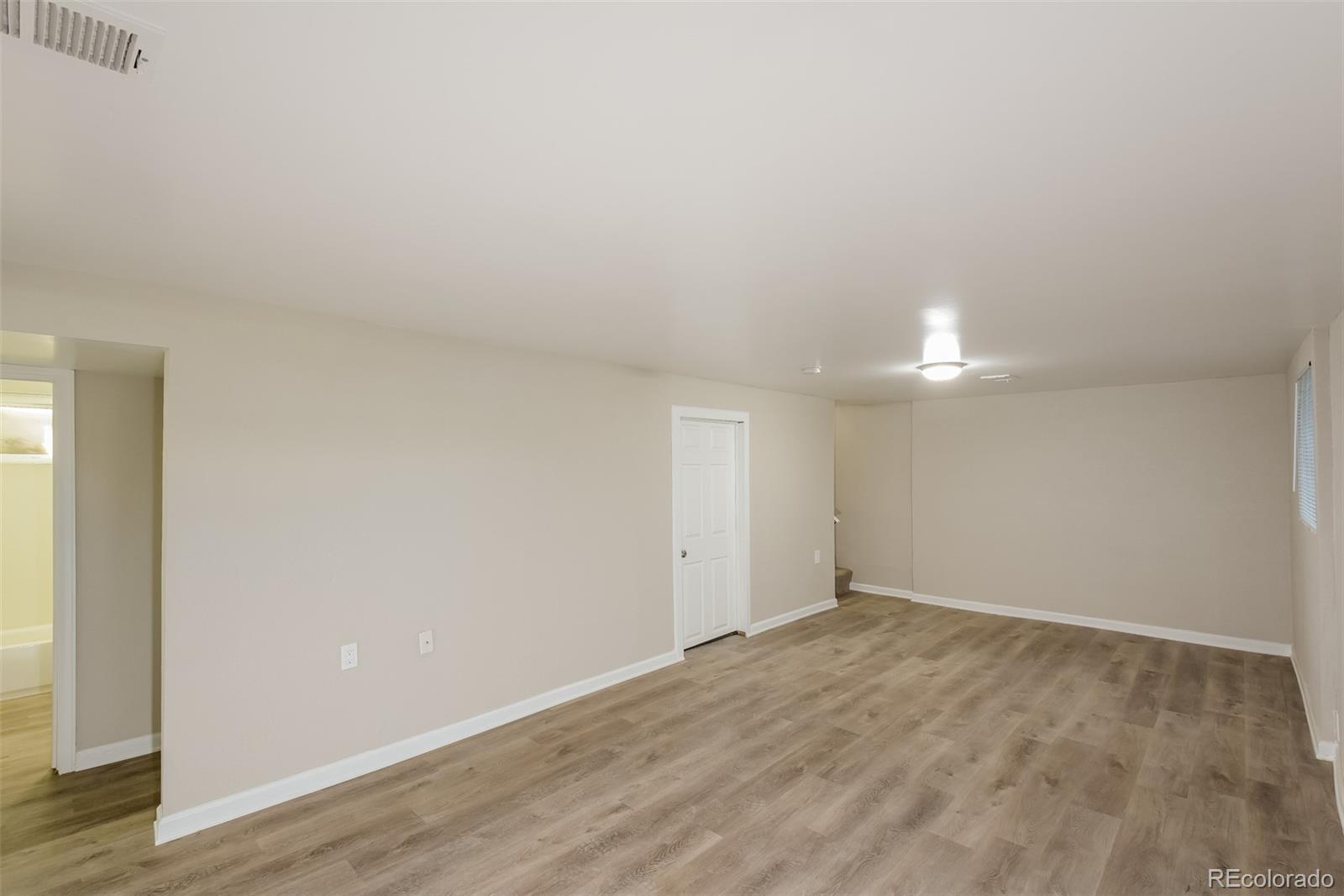 2644 East 97th Avenue Thornton, CO 80229 - Photo 13 of 17