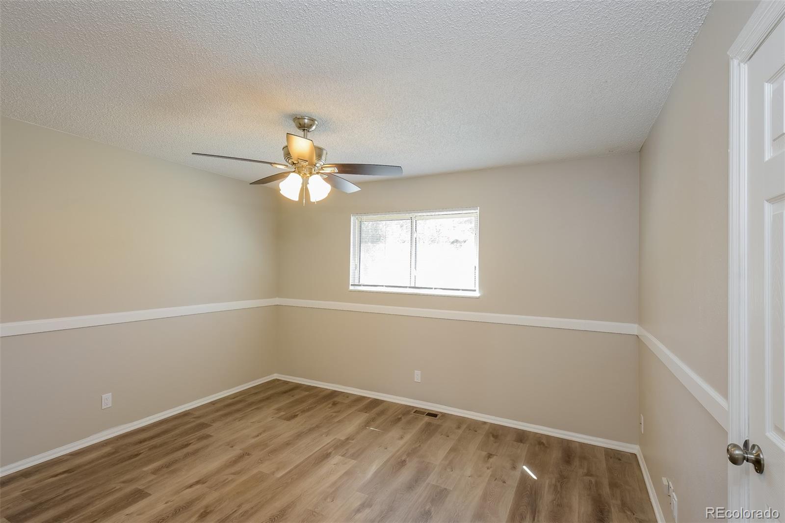 2644 East 97th Avenue Thornton, CO 80229 - Photo 8 of 17