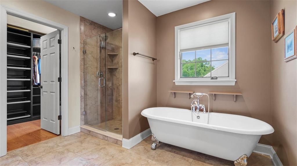 503 Kyle Court Gibsonia, PA 15044 - Photo 24 of 39 2nd Floor Master Bath