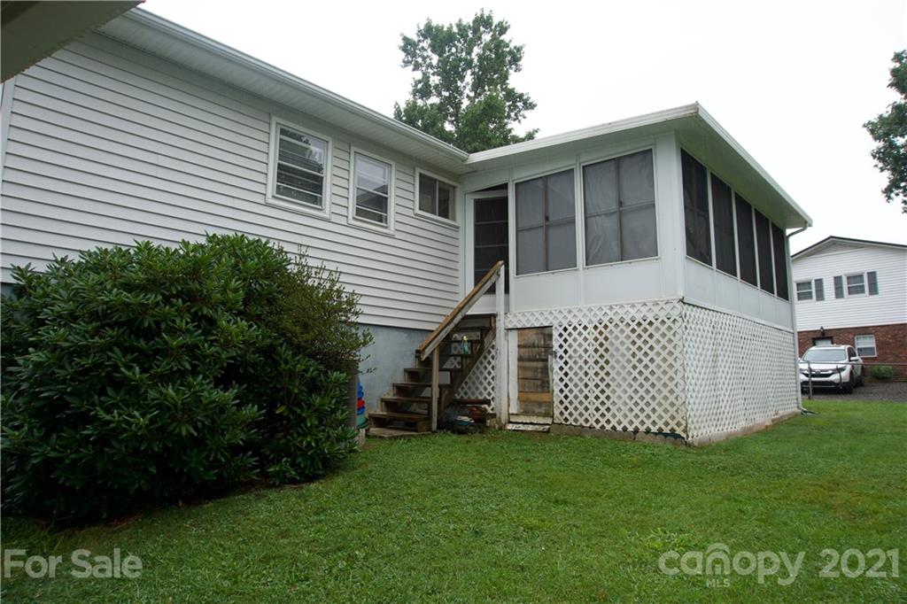 10 Edgewood Road Candler, NC 28715 - Photo 7 of 9 Gallery Image 7