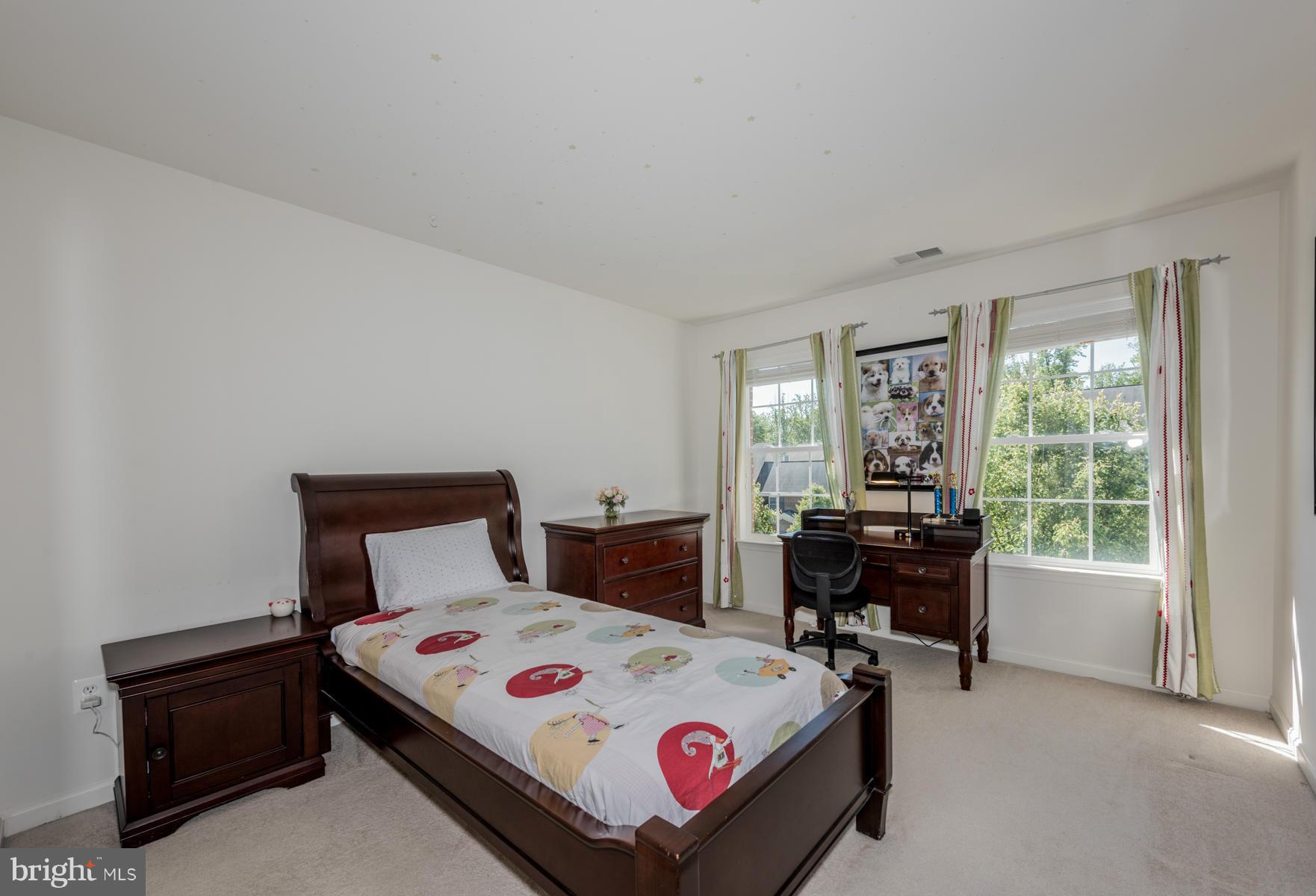 8042 High Castle Road Ellicott City, MD 21043 - Photo 16 of 29 Bedroom