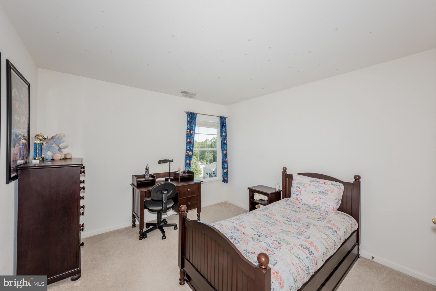 8042 High Castle Road Ellicott City, MD 21043 - Photo 17 of 29 Bedroom