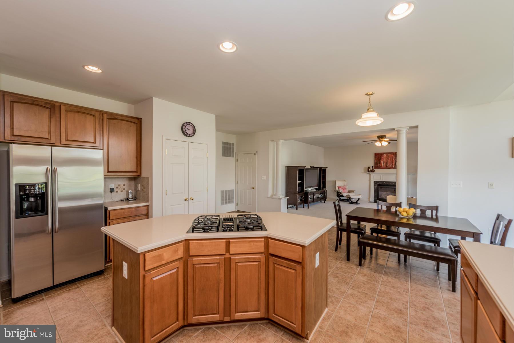 8042 High Castle Road Ellicott City, MD 21043 - Photo 8 of 29 Kitchen