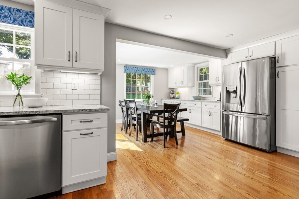 37 Douglas Road Lynnfield, MA 01940 - Photo 11 of 31 Gallery Image 11