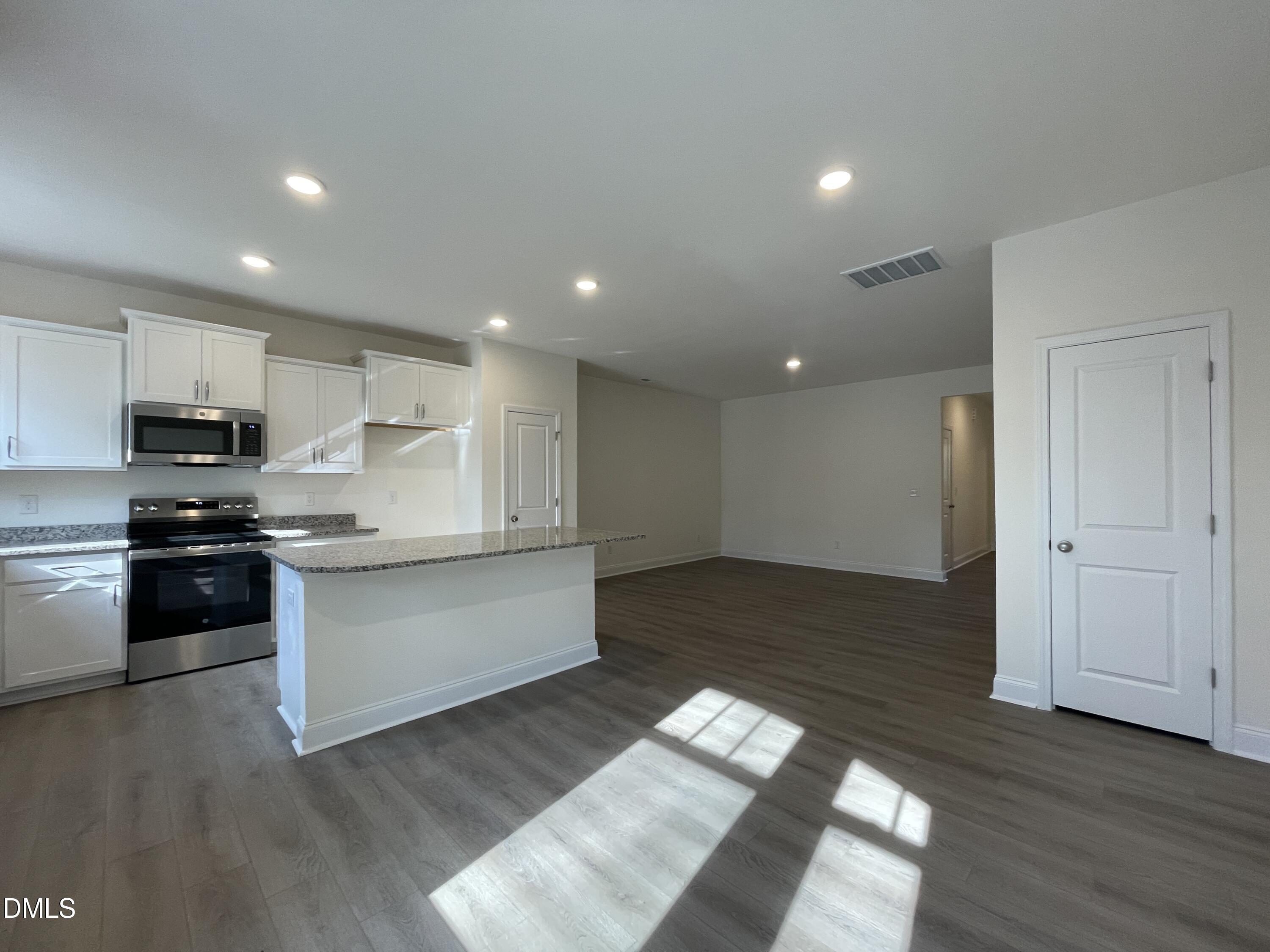 6435 Granite Quarry Drive Raleigh, NC 27610 - Photo 5 of 20 IMG_0117