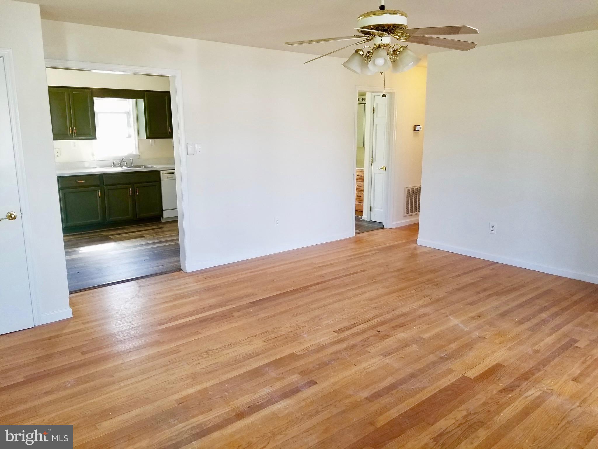 117 West 5th Avenue Ranson, WV 25438 - Photo 7 of 24 Living Room