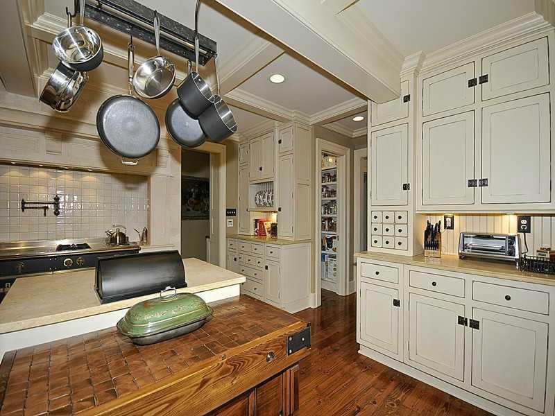 Gallery Image 6