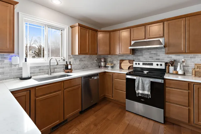 $369,900 | 518 Dogwood Lane, Watervliet, MI 49098