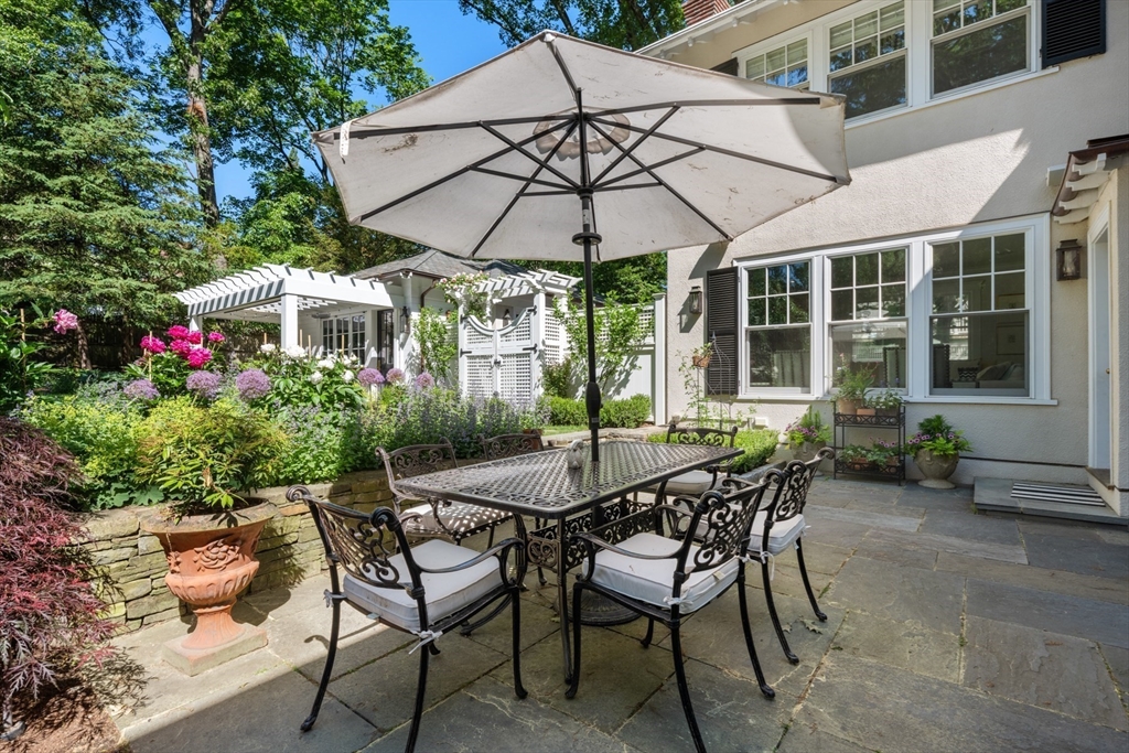 133 Abbott Road Wellesley, MA 02481 - Photo 37 of 42