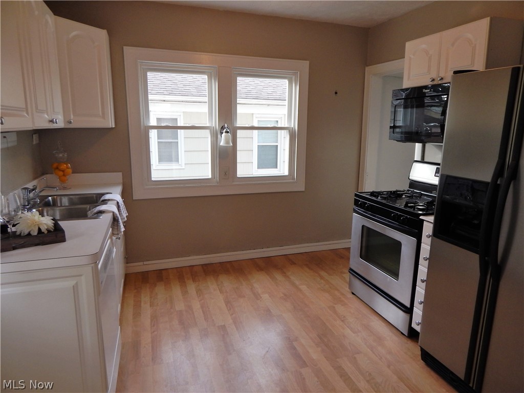 7501 Jameson Road Cleveland, OH 44129 - Photo 5 of 25