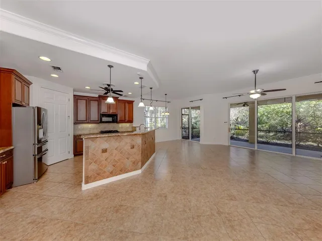 $445,000 | 122 Bella Vista Terrace, Unit 8A, Nokomis, FL 34275