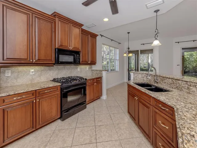 $445,000 | 122 Bella Vista Terrace, Unit 8A, Nokomis, FL 34275