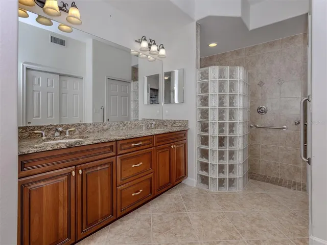 $445,000 | 122 Bella Vista Terrace, Unit 8A, Nokomis, FL 34275