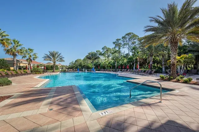 $445,000 | 122 Bella Vista Terrace, Unit 8A, Nokomis, FL 34275