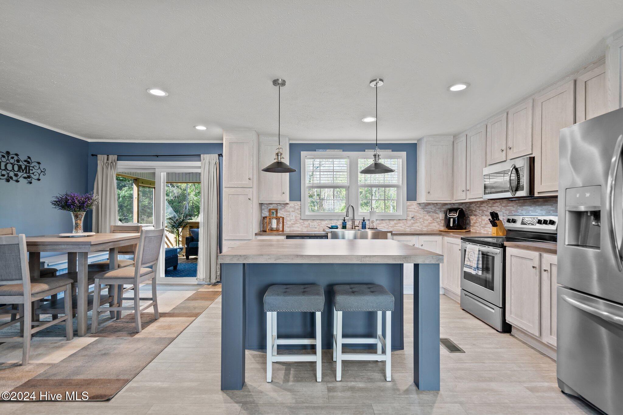 110 Little Pond Road Rocky Point, NC 28457 - Photo 8 of 44 48-web-or-mls-DSC04733