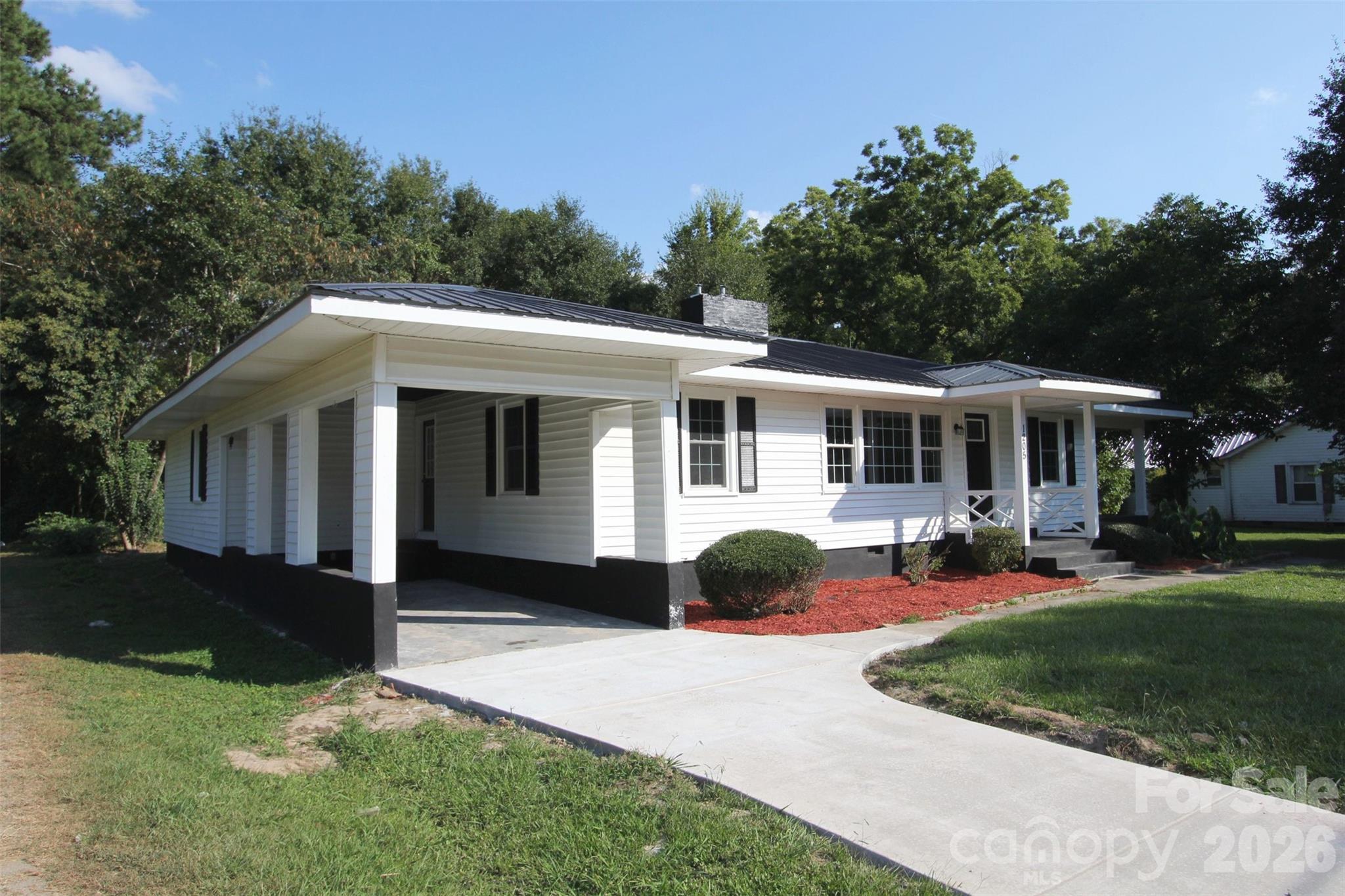 1205 Camden Road Wadesboro, NC 28170 - Photo 7 of 41