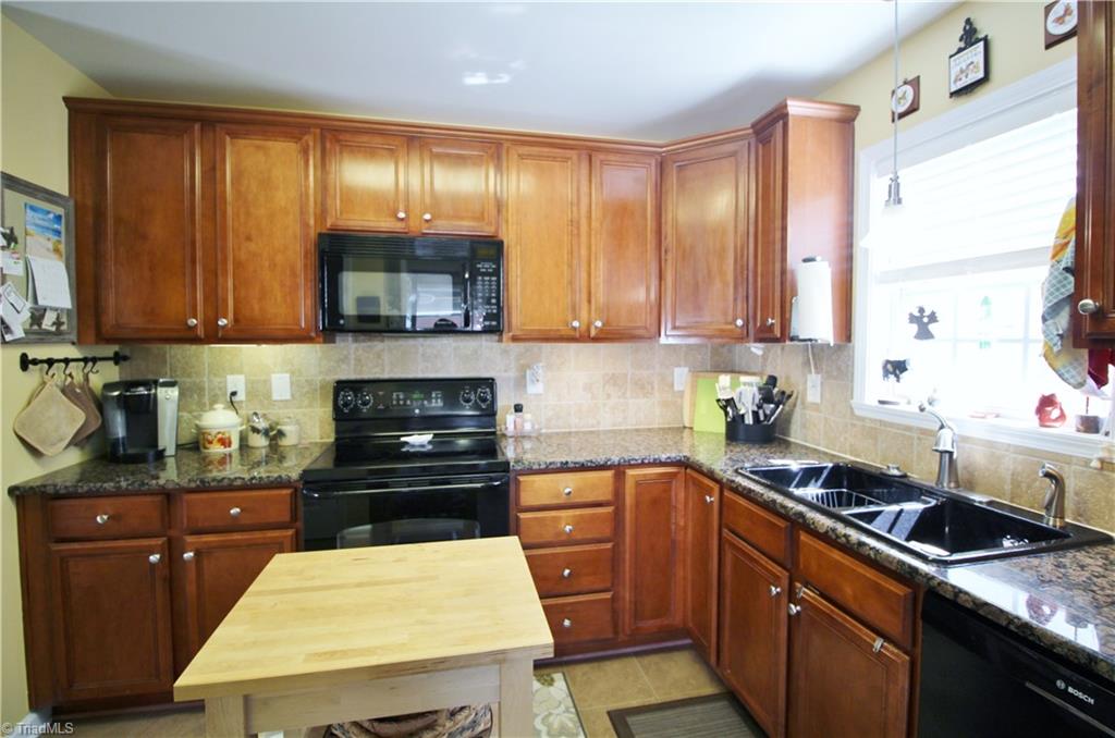 642 Ansley Way High Point, NC 27265 - Photo 7 of 25 Gallery Image 7