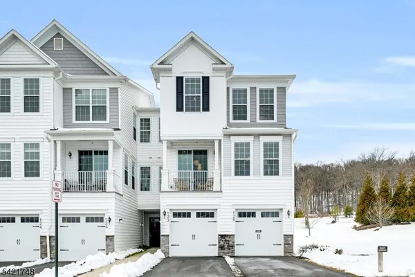 $5,500 | 122 Aspen Drive, Cedar Grove, NJ 07009