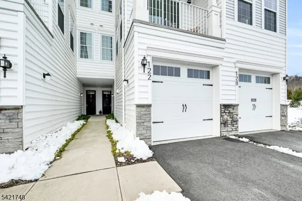 $5,500 | 122 Aspen Drive, Cedar Grove, NJ 07009