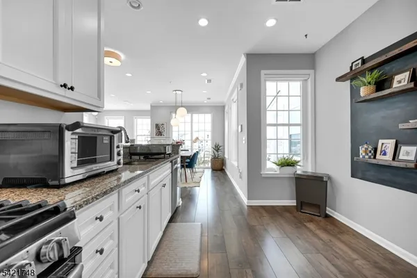 $5,500 | 122 Aspen Drive, Cedar Grove, NJ 07009