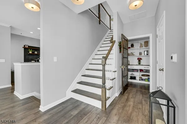 $5,500 | 122 Aspen Drive, Cedar Grove, NJ 07009