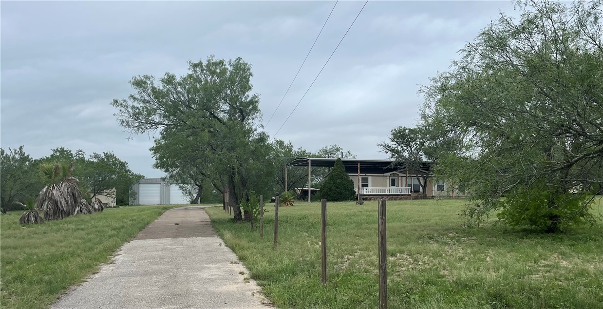 121 County Road 133 George West, TX 78022 - Photo 1 of 1 a view of a back yard