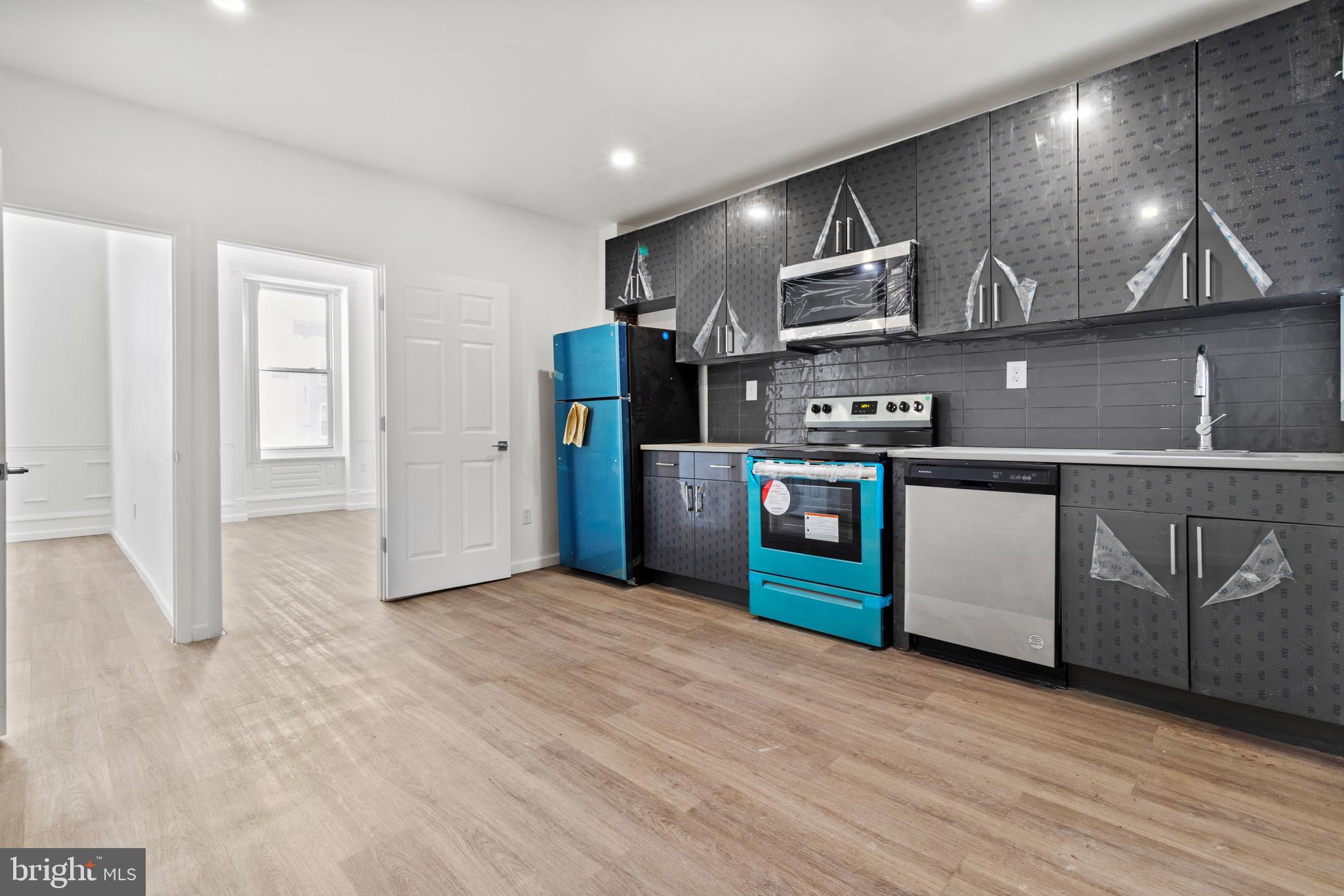 1602 South Broad Street, Unit 2 Philadelphia, PA 19145 - Photo 8 of 15
