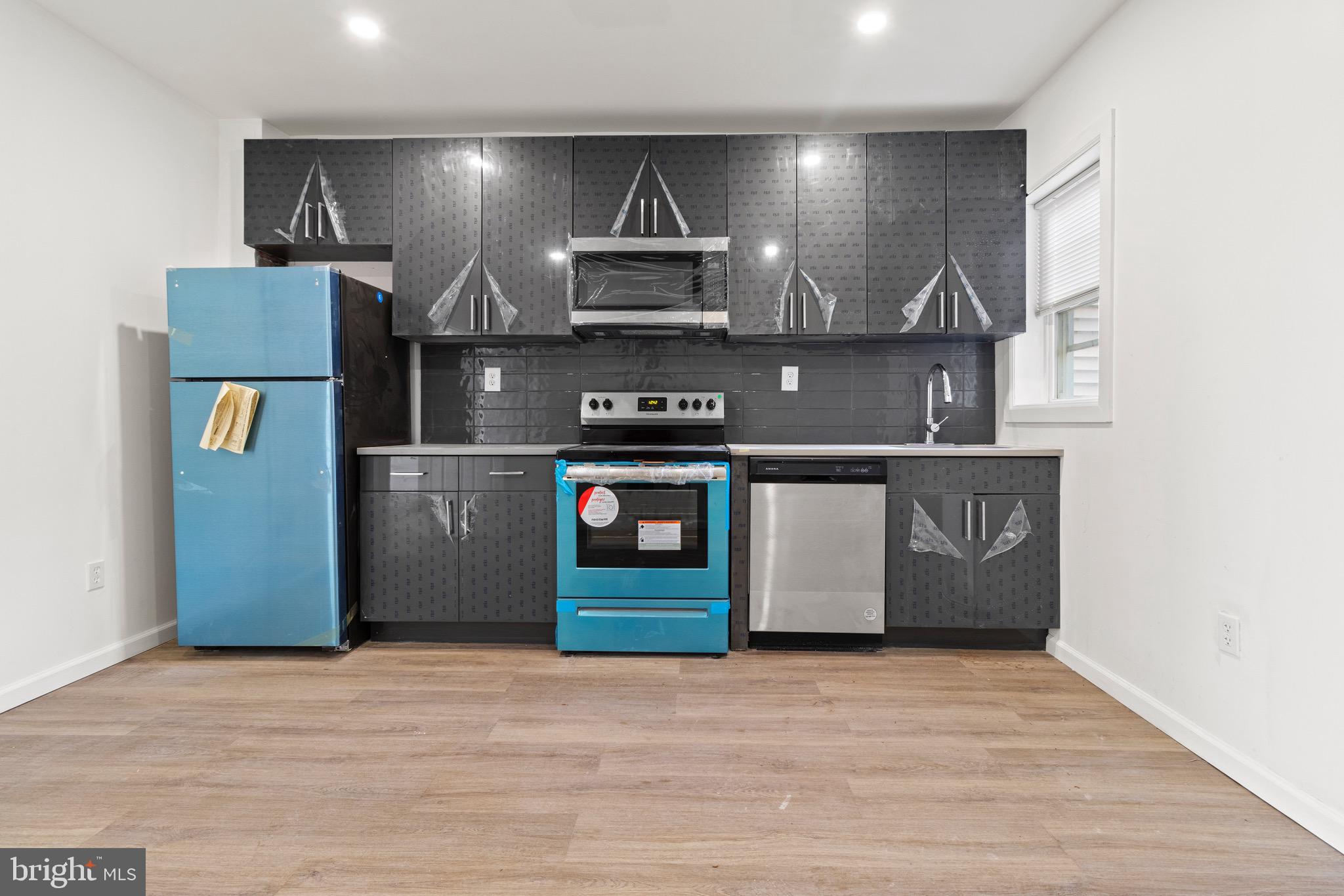 1602 South Broad Street, Unit 2 Philadelphia, PA 19145 - Photo 9 of 15