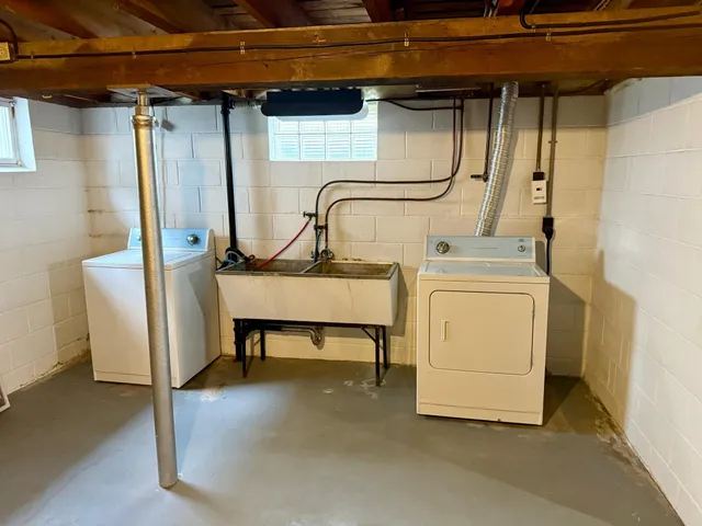 $169,900 | 3725 Mayfair Avenue, Hibbing, MN 55746