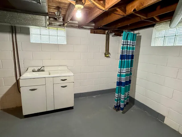 $169,900 | 3725 Mayfair Avenue, Hibbing, MN 55746