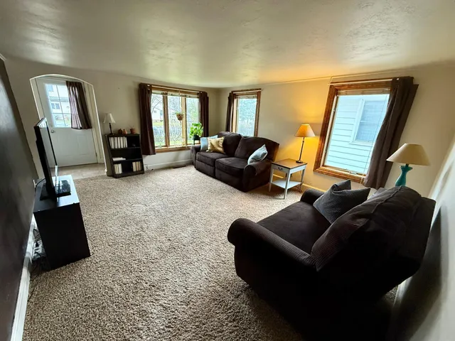 $169,900 | 3725 Mayfair Avenue, Hibbing, MN 55746