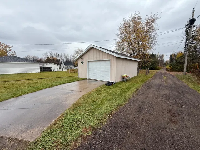 $169,900 | 3725 Mayfair Avenue, Hibbing, MN 55746