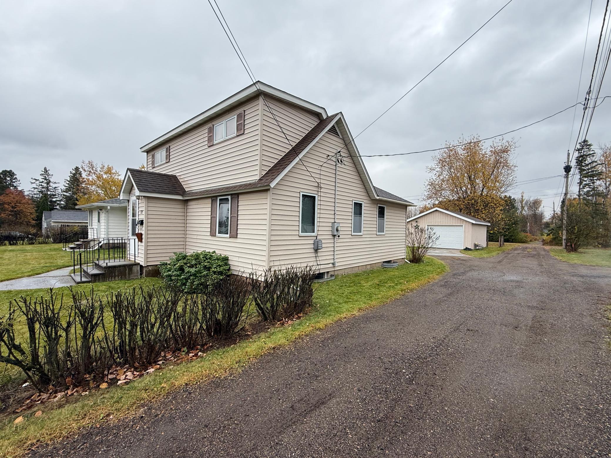 3725 Mayfair Avenue Hibbing, MN 55746 - Photo 9 of 50