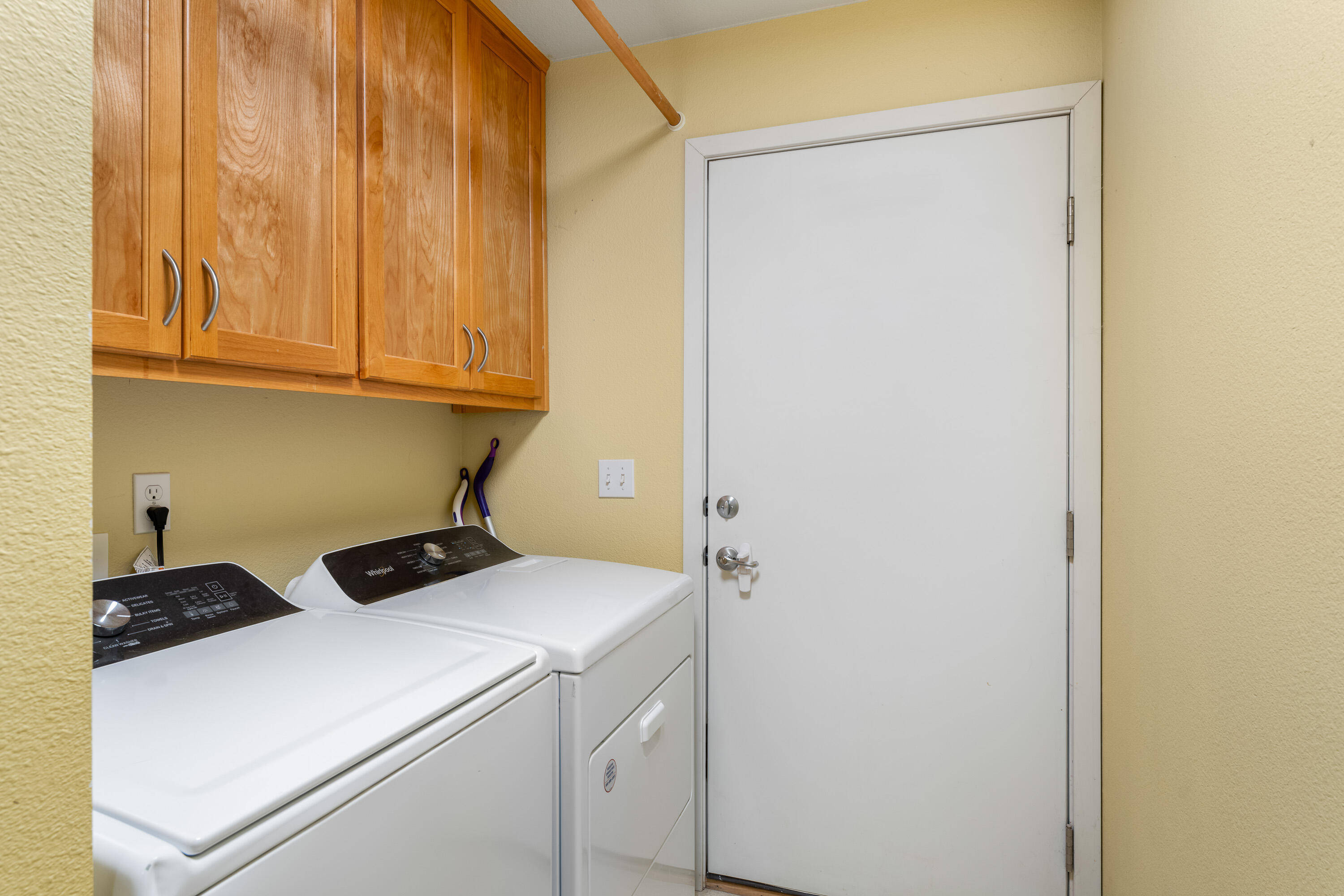 105 Cedar Ridge Terrace Rogue River, OR 97537 - Photo 17 of 23 a room with storage and utility